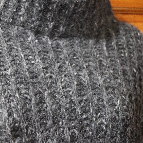 Fownes Gray Ribbed Knit Poncho Blanket Sweater OS - Picture 7 of 8